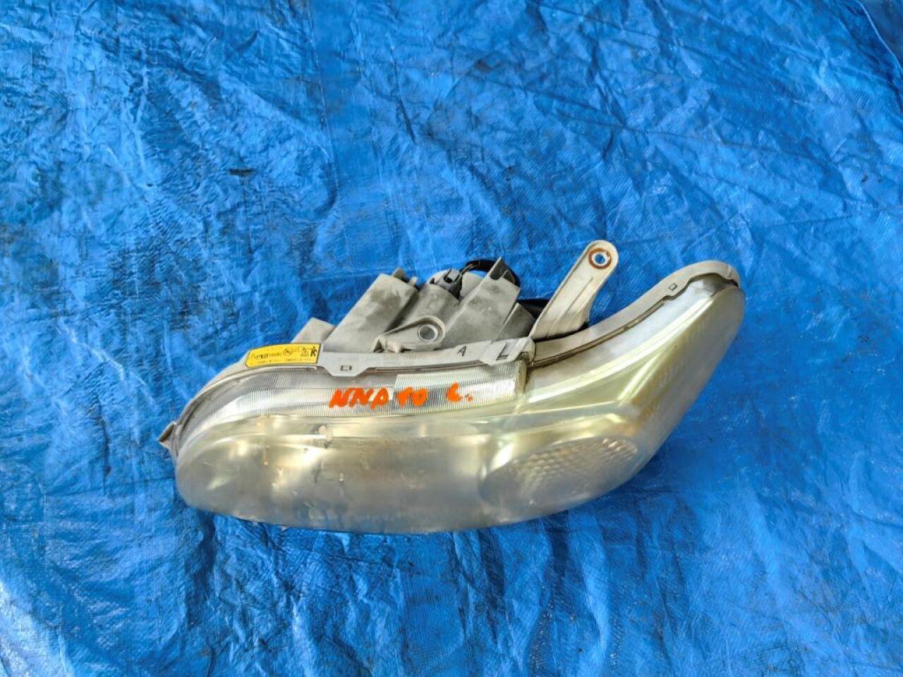 Фара левая TOYOTA PORTE NNP10 52129 3 ракурс