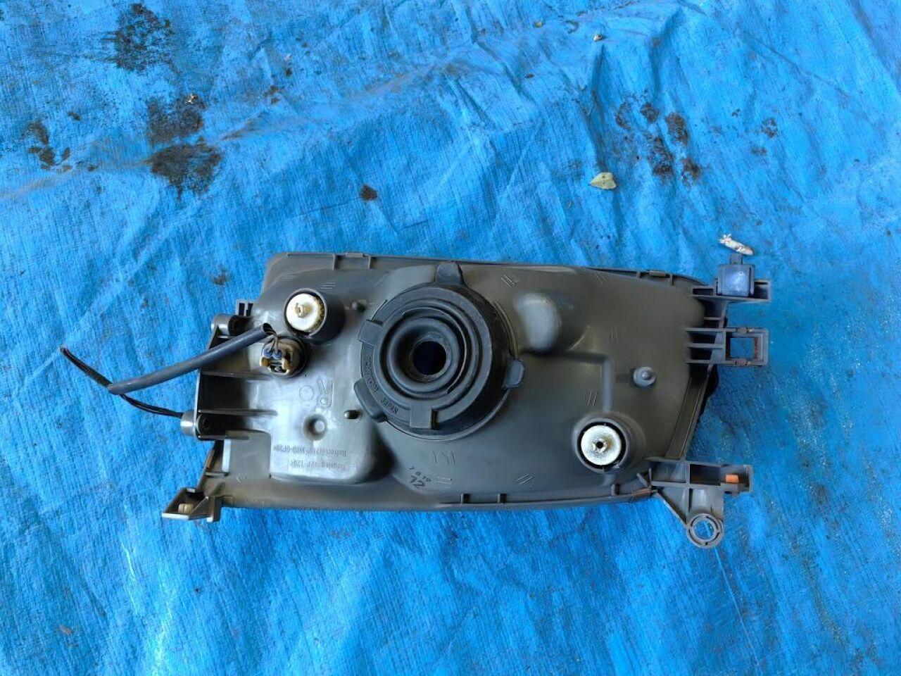Фара правая TOYOTA REGIUS KCH46 2671 4 ракурс
