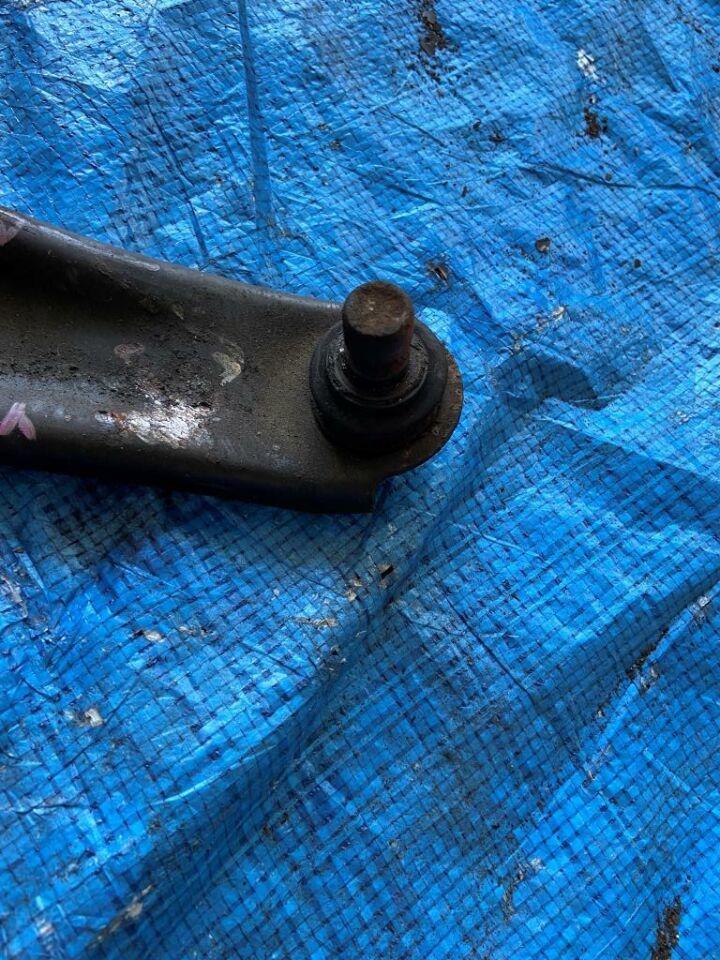 Рычаг левый передний нижний NISSAN DUALIS NJ10 MR20 2 ракурс