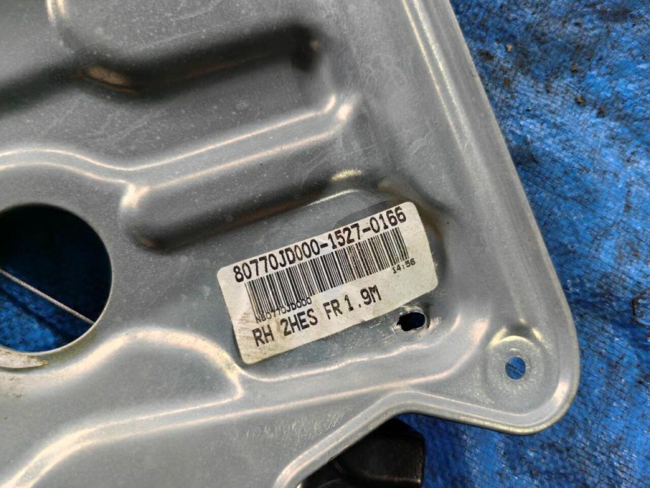 Стеклоподъемник правый передний NISSAN DUALIS NJ10 80770JD000 3 ракурс Стеклоподъемник правый передний NISSAN DUALIS NJ10 80770JD000 3 ракурс