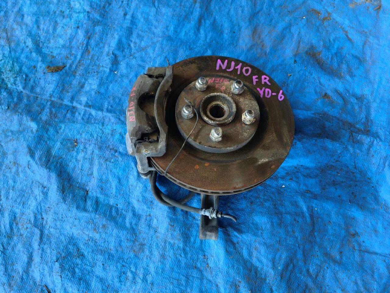 Ступица правая передняя NISSAN DUALIS NJ10 MR20 1 ракурс