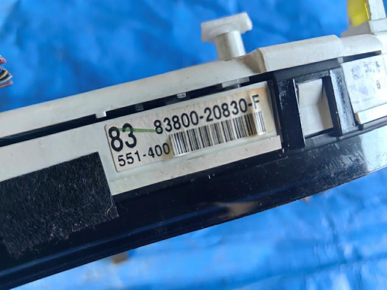 Спидометр TOYOTA PREMIO ZZT240 1ZZ 83800-20830 3 ракурс