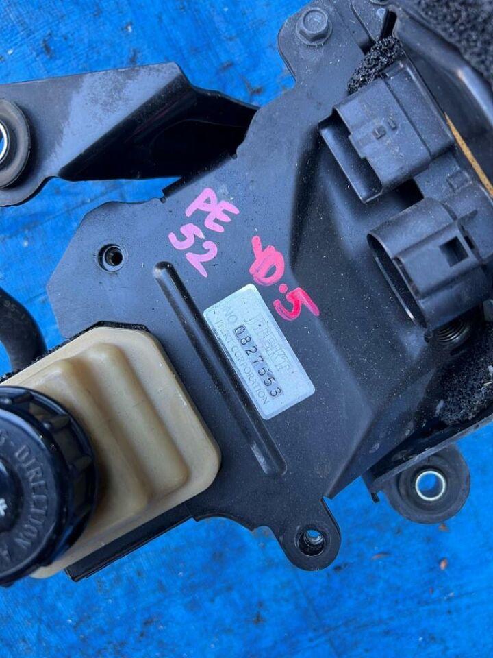 Блок abs NISSAN ELGRAND PE52 VQ35DE 0827553 4 ракурс