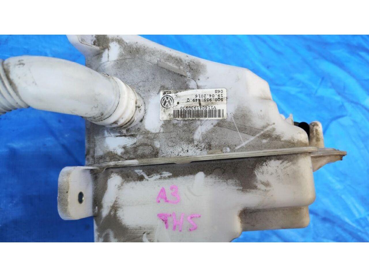 Бачок стеклоомывателя AUDI A3 8V 5Q0955499Q 3 ракурс
