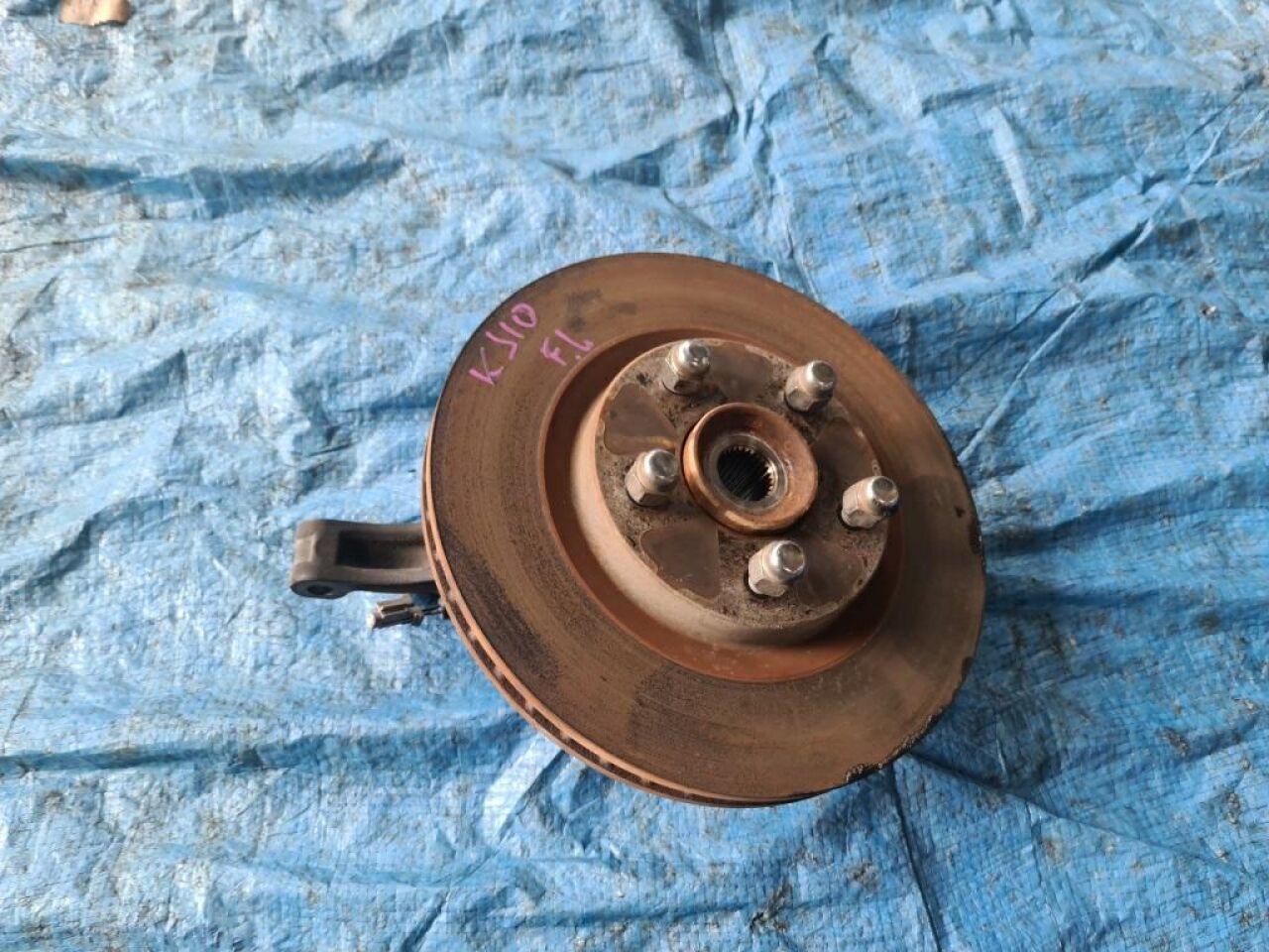 Ступица левая передняя NISSAN DUALIS KJ10 MR20 DE 1 ракурс