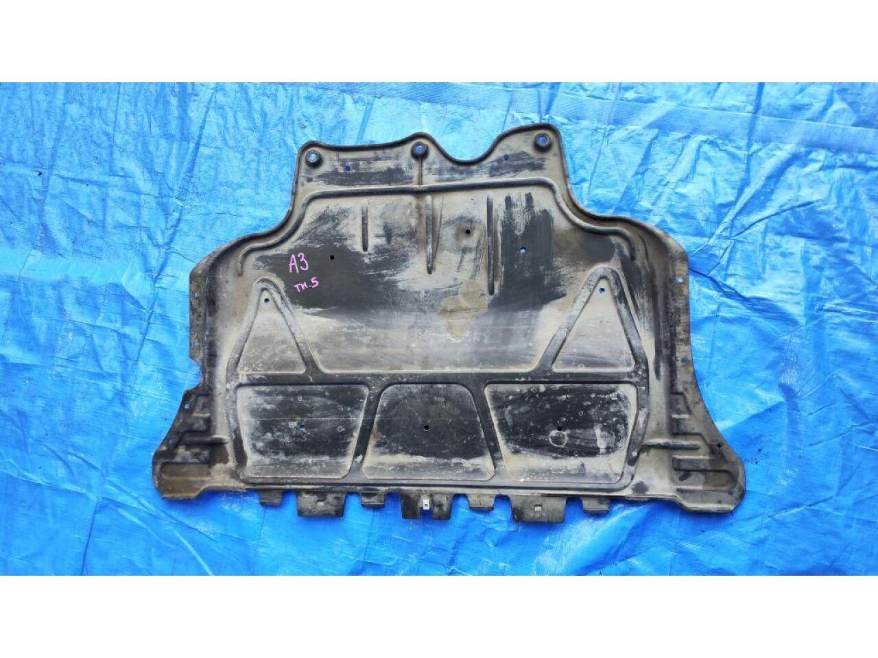 Защита двигателя AUDI A3 8V CXS 5Q0825236 1 ракурс Защита двигателя AUDI A3 8V CXS 5Q0825236 1 ракурс