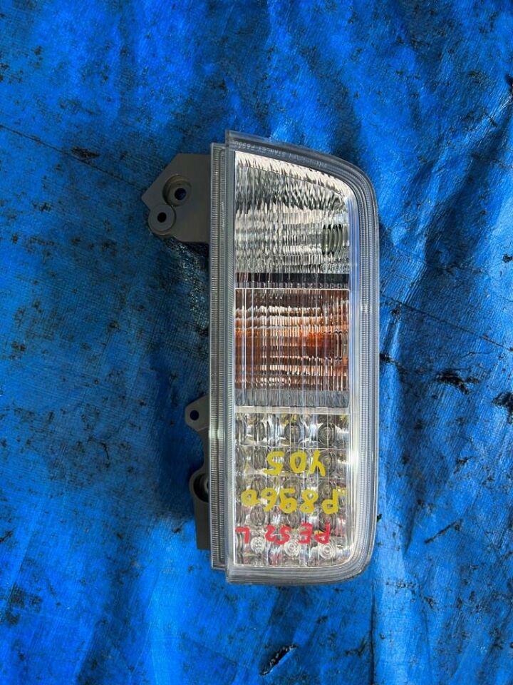 Стоп-сигнал левый NISSAN ELGRAND PE52 P8960 2 ракурс