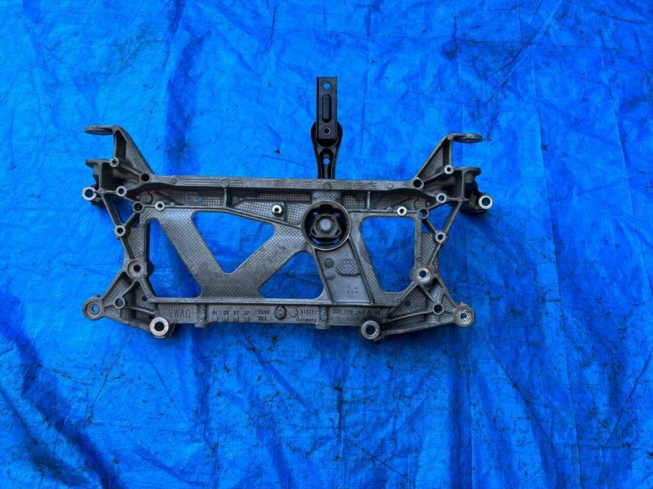 Балка под двс AUDI A3 8V CXS 5Q0199369 3 ракурс