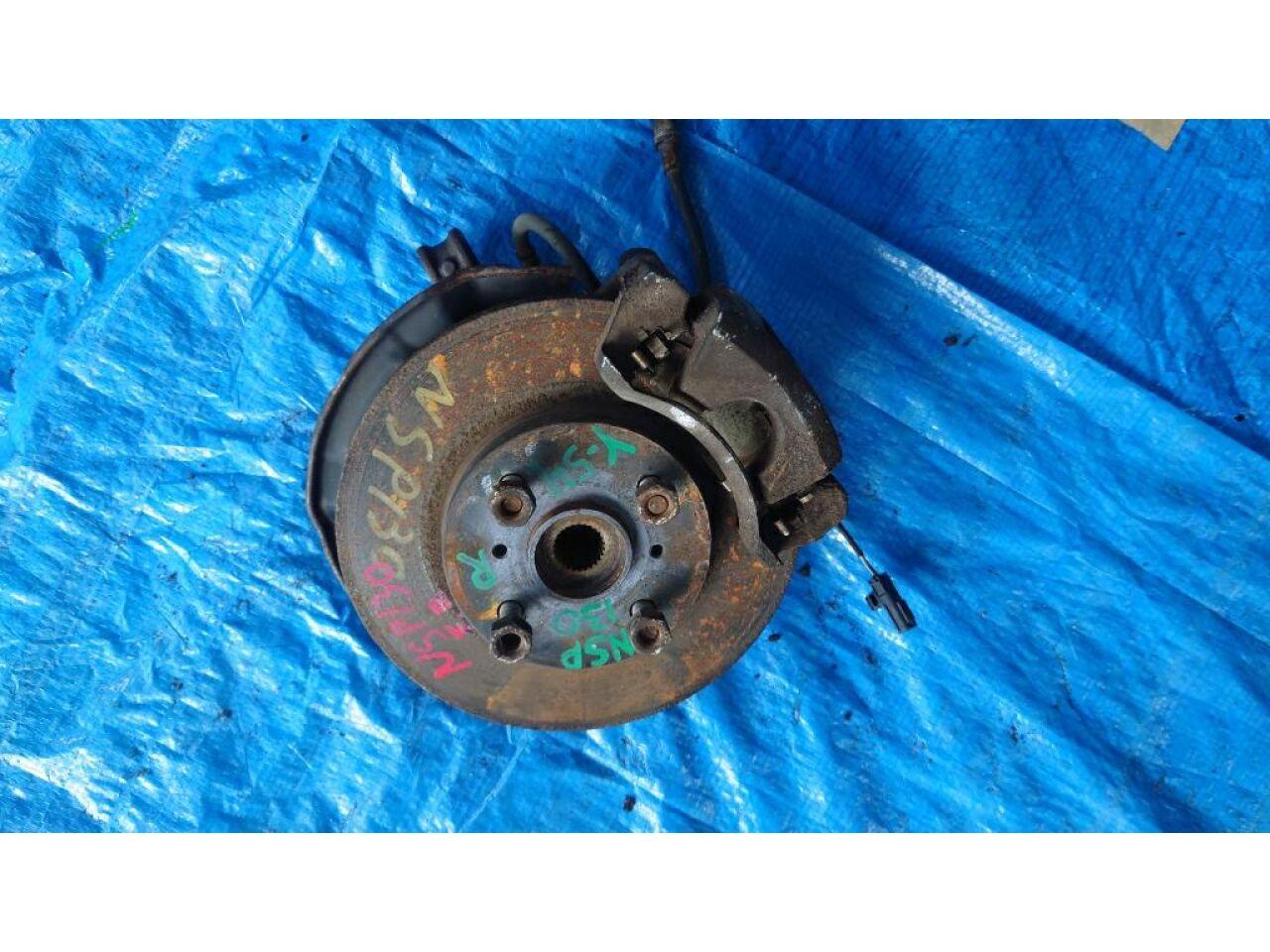 Ступица правая передняя TOYOTA VITZ NSP130 1NR 1 ракурс