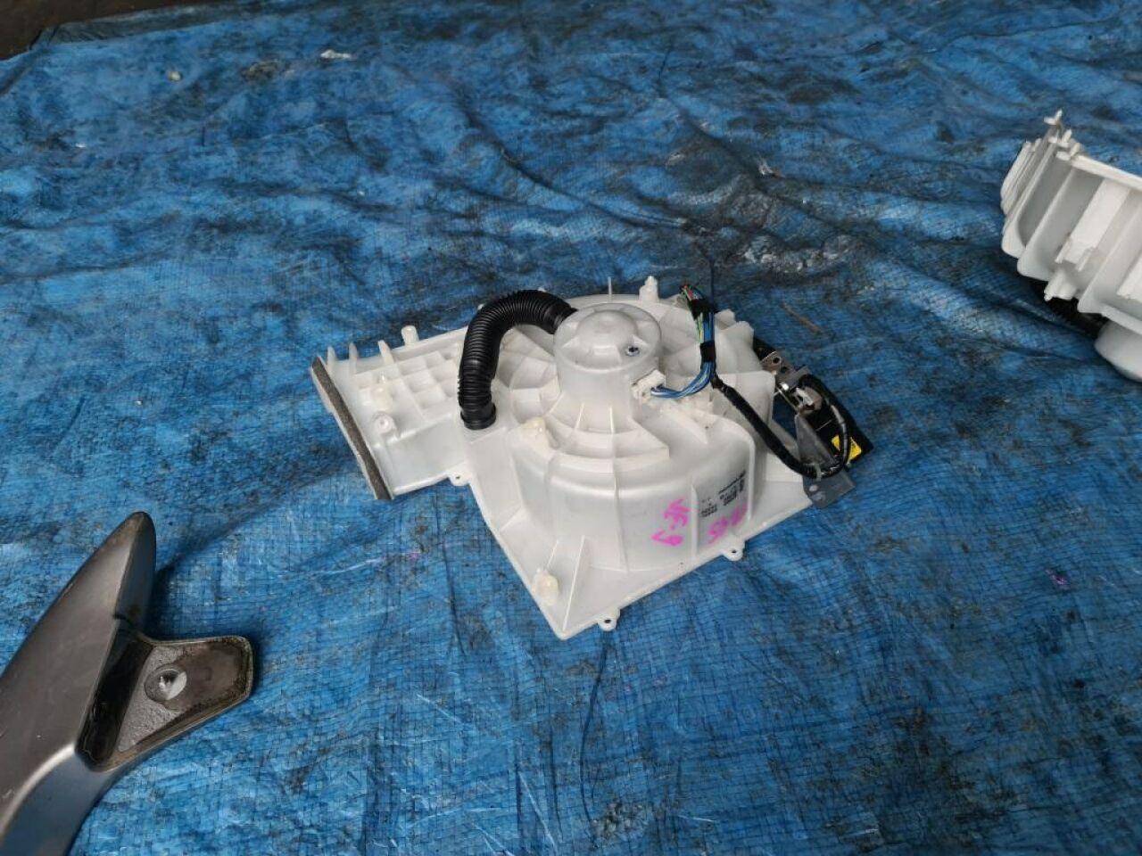 Мотор печки  NISSAN SUNNY FB15 1 ракурс