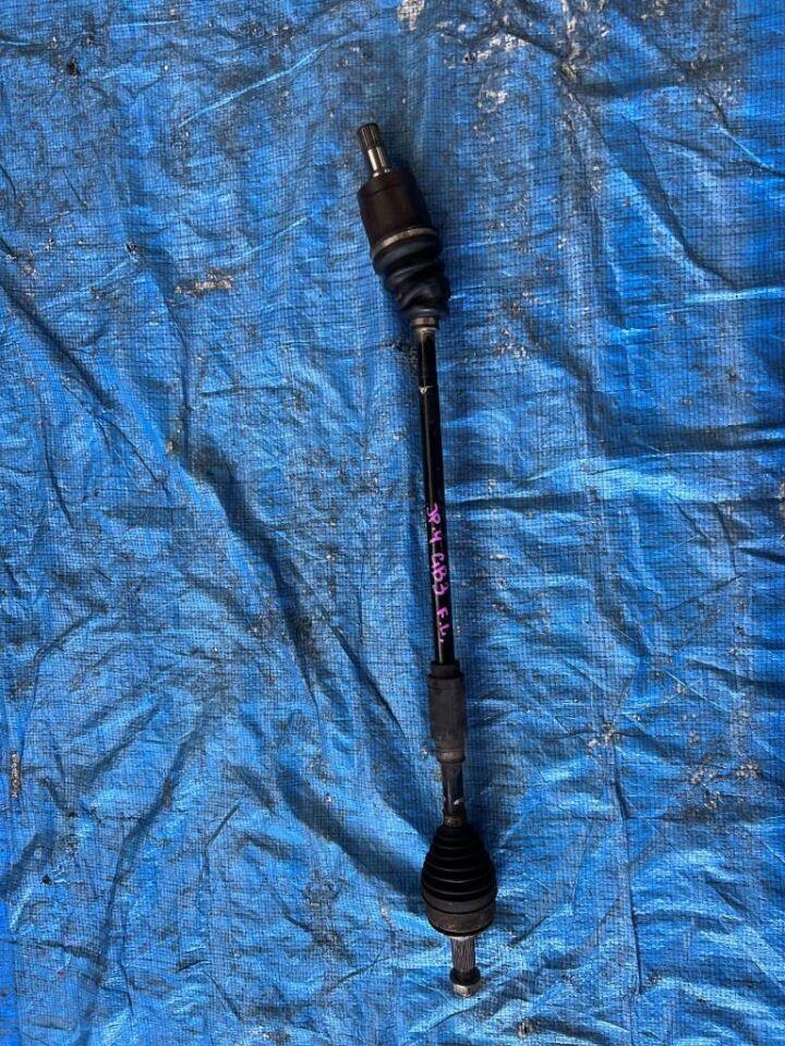 Привод правый передний  HONDA FREED GB3 L15A 1 ракурс