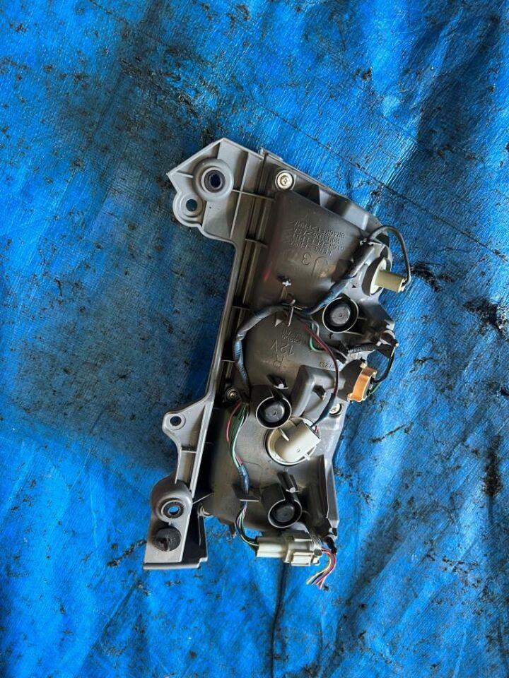 Стоп-сигнал правый NISSAN ELGRAND PE52 P8960 3 ракурс