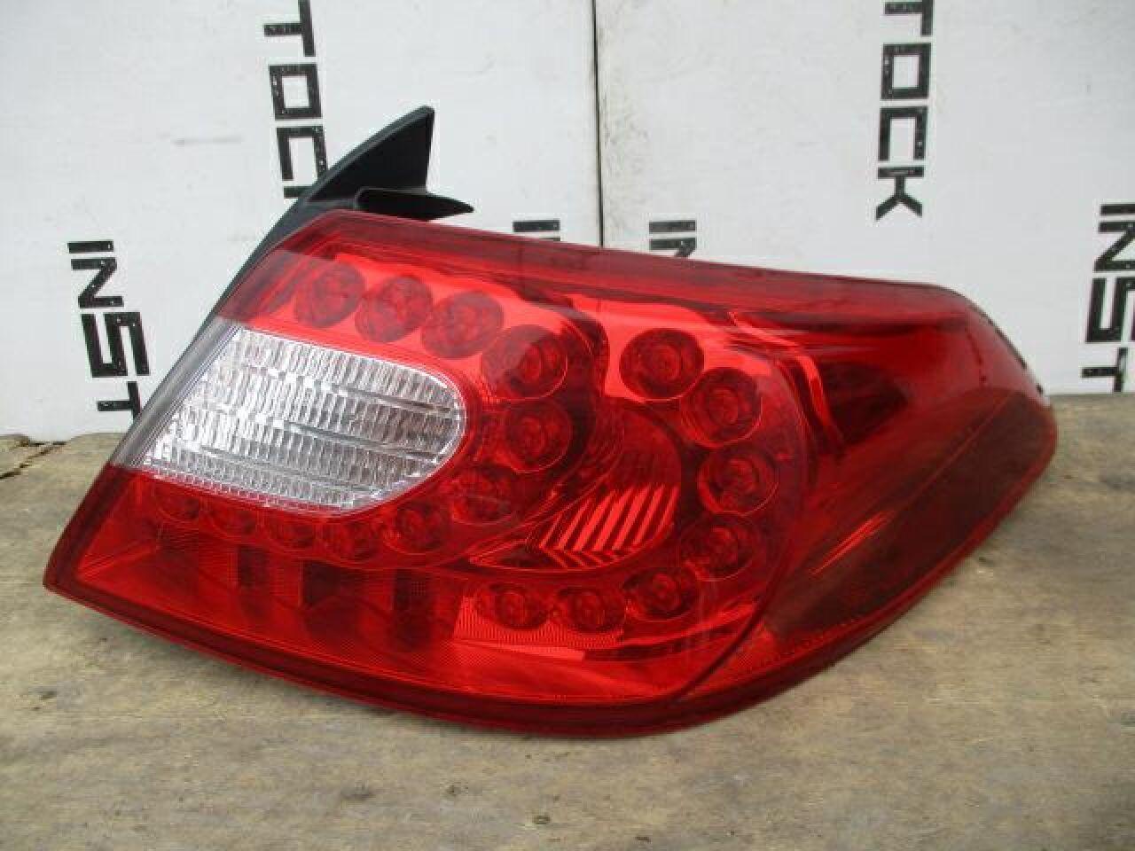 Стоп-сигнал правый NISSAN FUGA KY51 VQ37 8641 1 ракурс