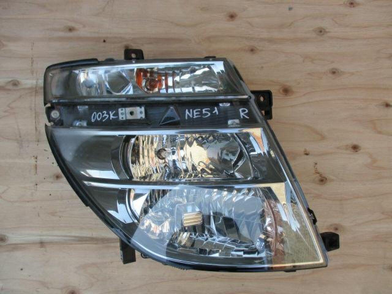 Фара правая NISSAN ELGRAND NE51 - 1 ракурс