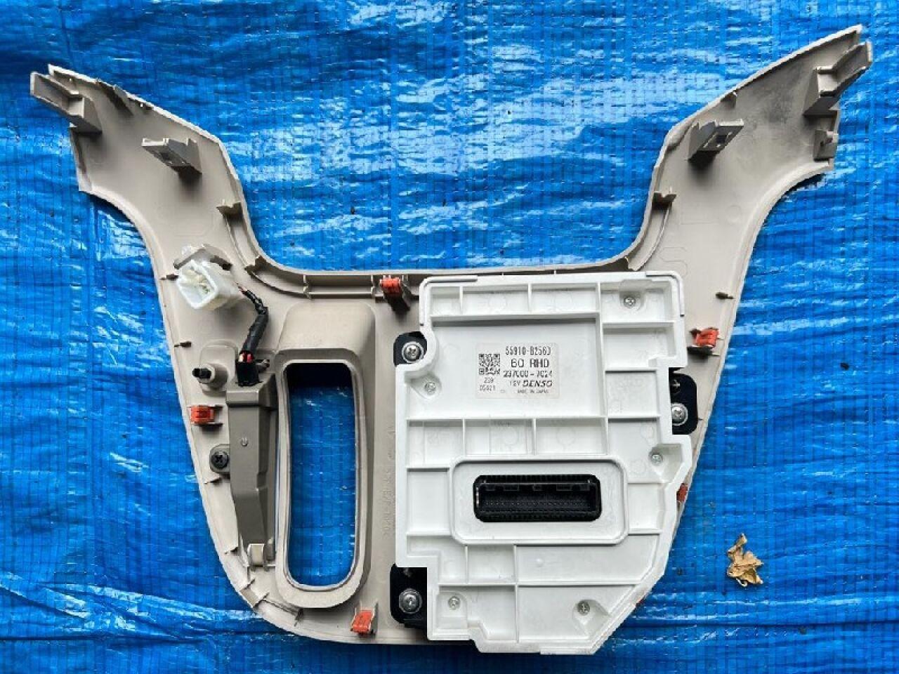 Климат-контроль DAIHATSU MOVE LA150S, LA160S - 3 ракурс