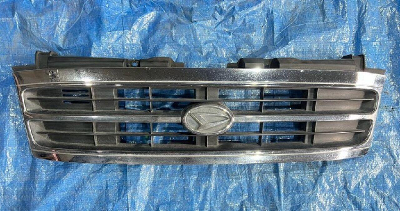 Решетка радиатора DAIHATSU ATRAI 7 S231G, S221G, S220G, S230G K3VE - 1 ракурс