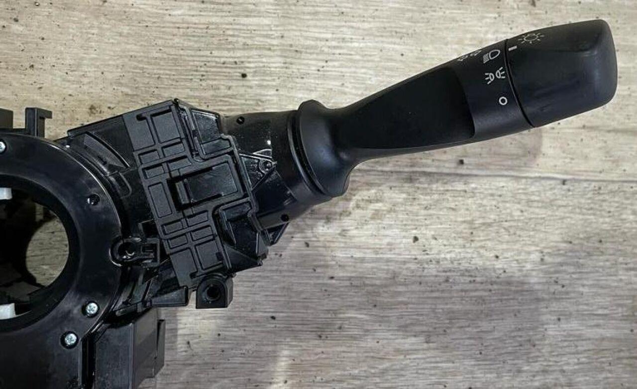 Гитара DAIHATSU MOVE LA150S, LA160S - 3 ракурс