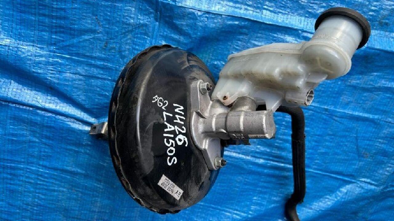 Главный тормозной цилиндр DAIHATSU MOVE LA150S KF-VE4 - 2 ракурс