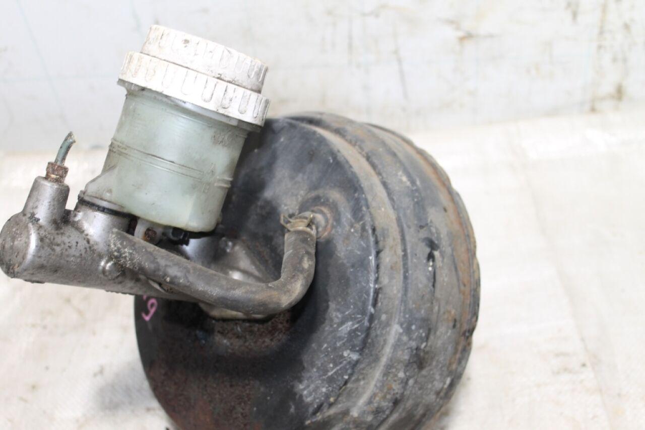 Главный тормозной цилиндр MITSUBISHI GALANT E39A 4G63 2 ракурс