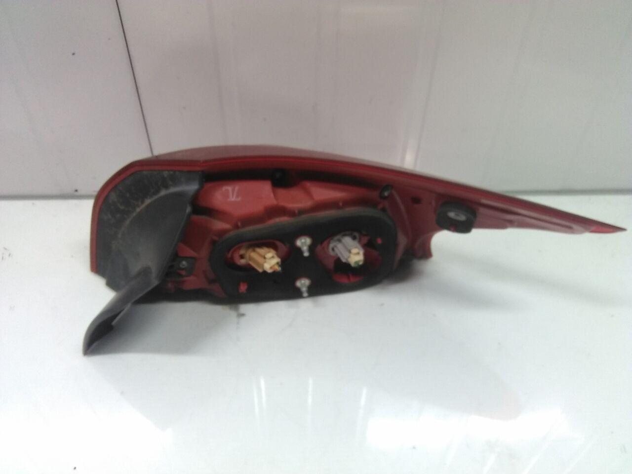 Стоп-сигнал левый задний MITSUBISHI GALANT FORTIS CX4A 4B11 22087977 2 ракурс