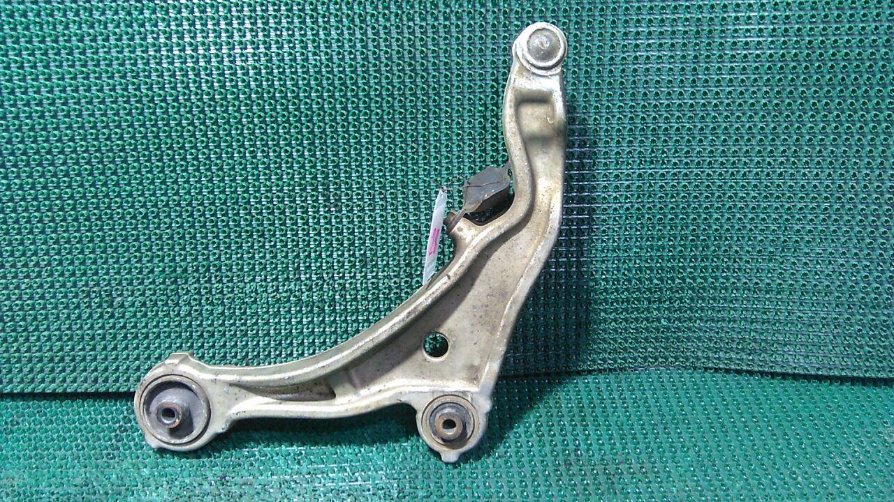 Рычаг правый передний нижний NISSAN ELGRAND TE52 QR25DE 2 ракурс