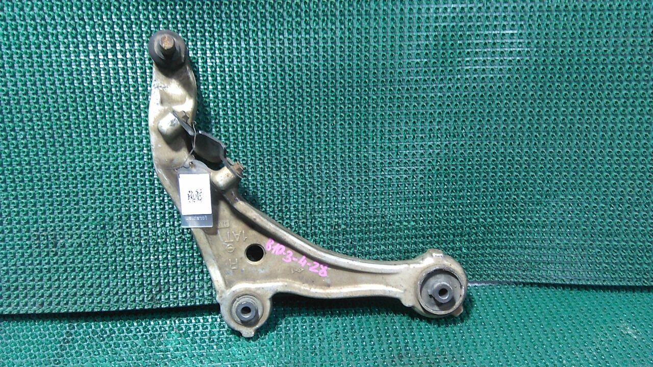 Рычаг правый передний нижний NISSAN ELGRAND TE52 QR25DE 3 ракурс