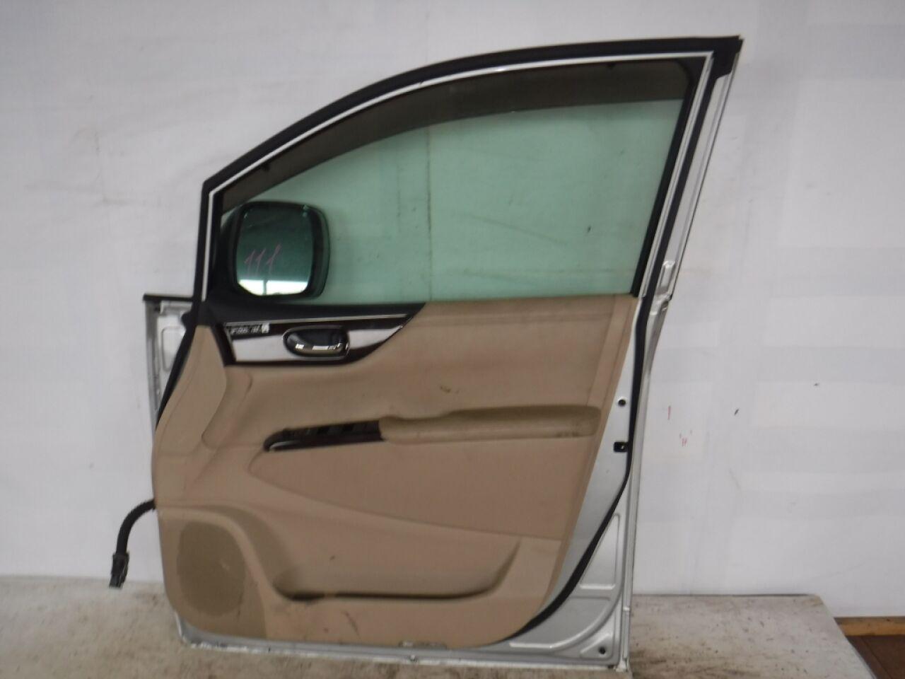 Дверь правая передняя NISSAN ELGRAND TE52 QR25DE 3 ракурс