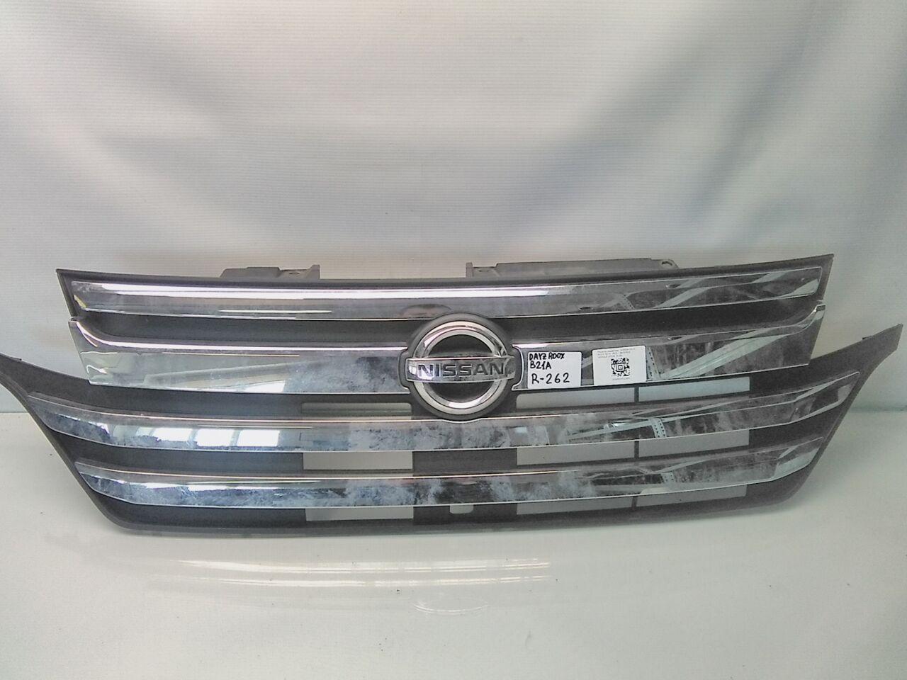 Решетка радиатора NISSAN DAYZ ROOX B21A 3B20 6400F829 1 ракурс