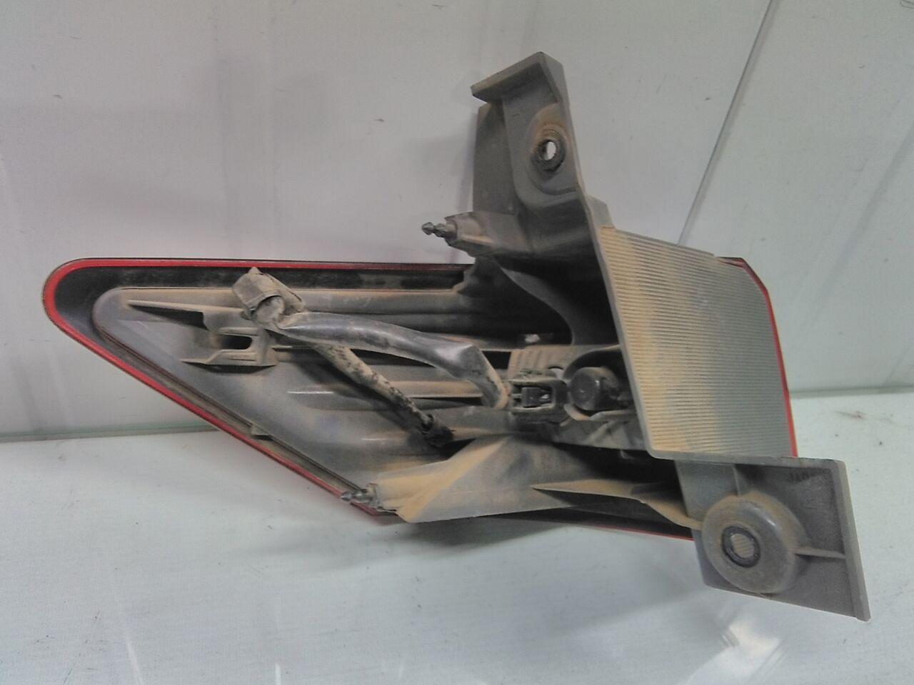 Стоп-сигнал правый задний NISSAN ELGRAND TE52 QR25DE P8503 2 ракурс