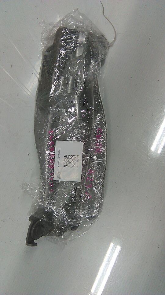 Петля капота NISSAN ELGRAND TE52 QR25DE 1 ракурс