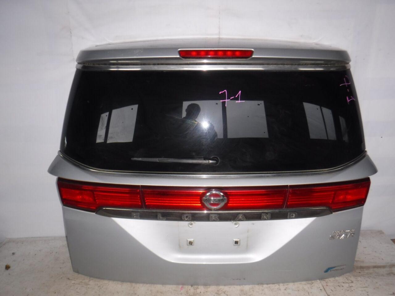 Дверь 5-я NISSAN ELGRAND TE52 QR25DE 1 ракурс