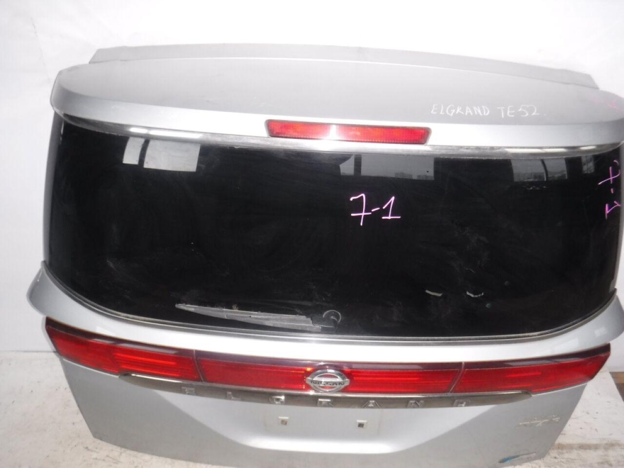 Дверь 5-я NISSAN ELGRAND TE52 QR25DE 2 ракурс