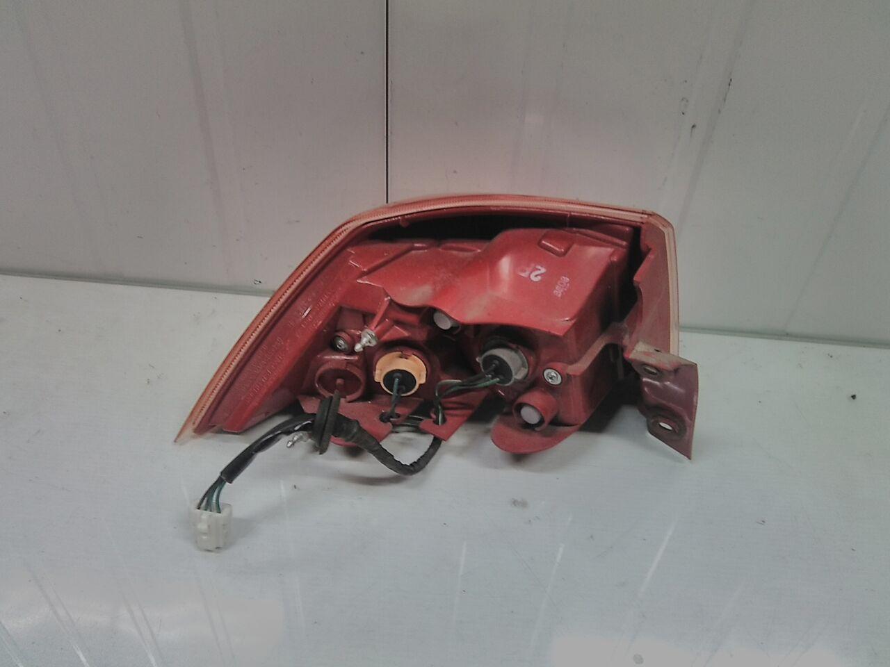 Стоп-сигнал правый задний MITSUBISHI GALANT FORTIS CY4A 4B11 P5996 2 ракурс