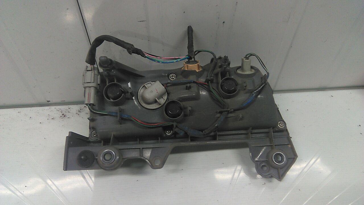 Стоп-сигнал левый задний NISSAN ELGRAND TE52 QR25DE P8960 2 ракурс