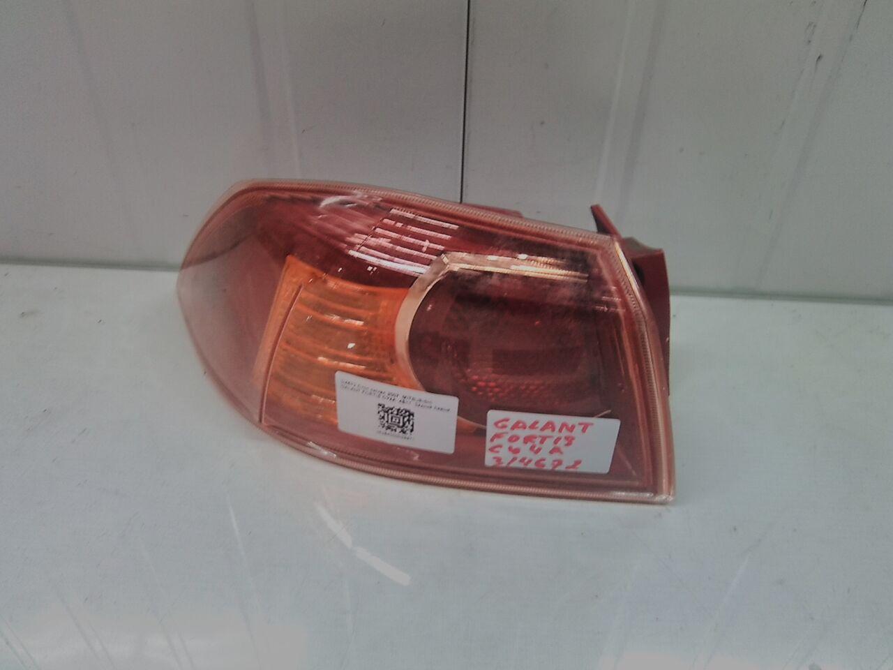 Стоп-сигнал левый задний MITSUBISHI GALANT FORTIS CY4A 4B11 P5996 1 ракурс