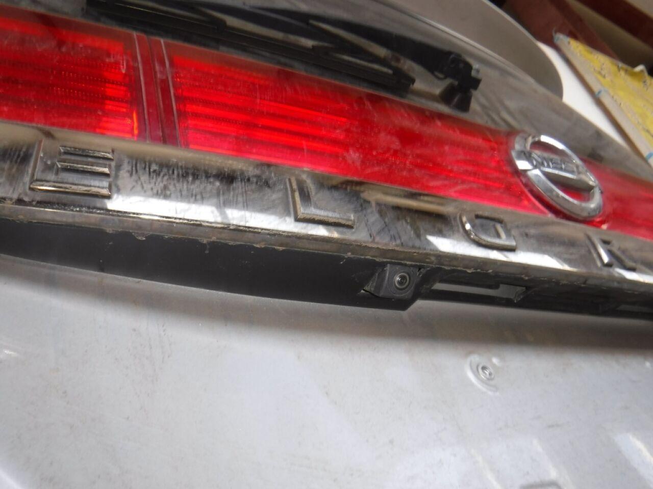 Дверь 5-я NISSAN ELGRAND TE52 QR25DE 4 ракурс