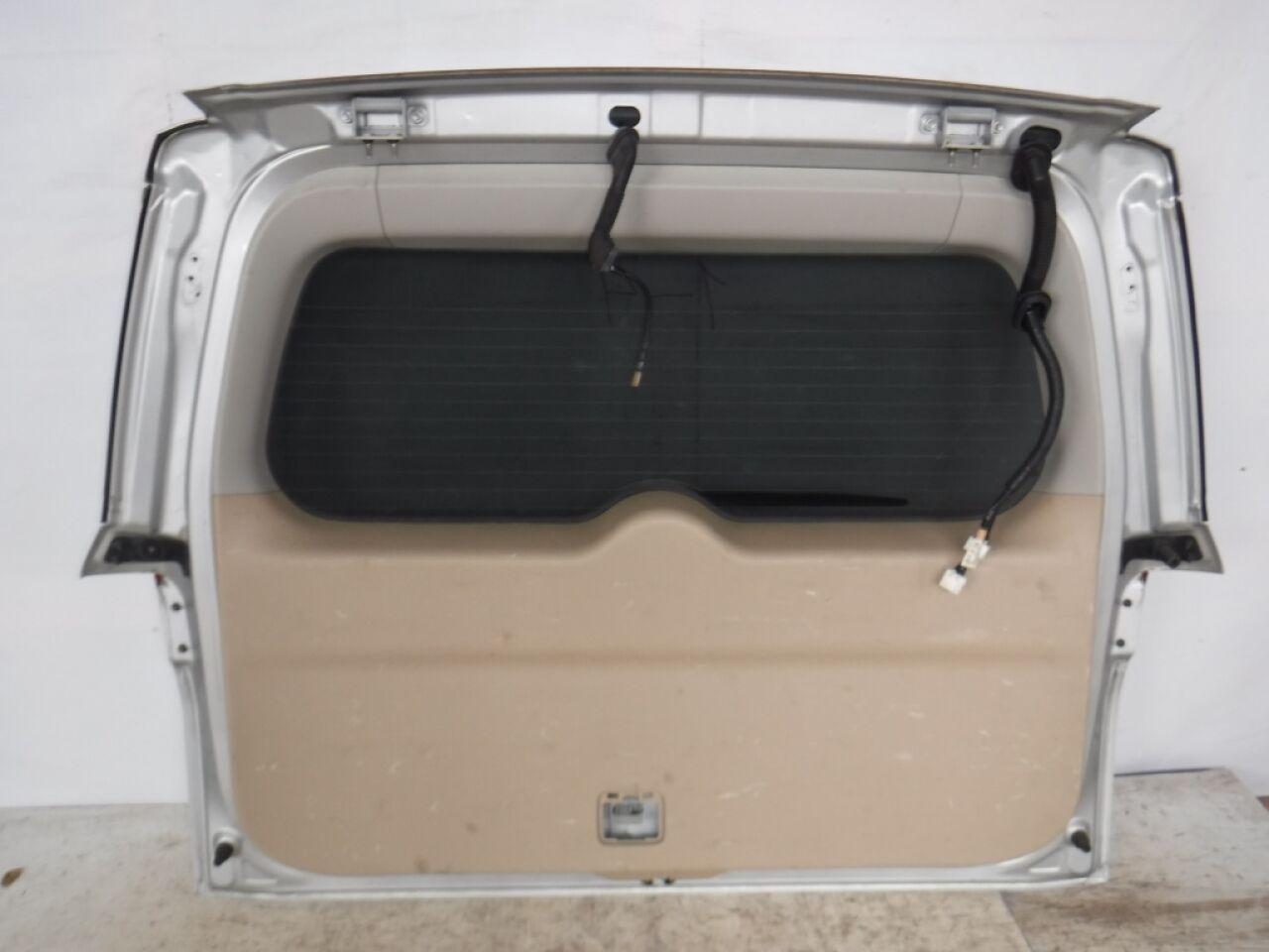 Дверь 5-я NISSAN ELGRAND TE52 QR25DE 3 ракурс