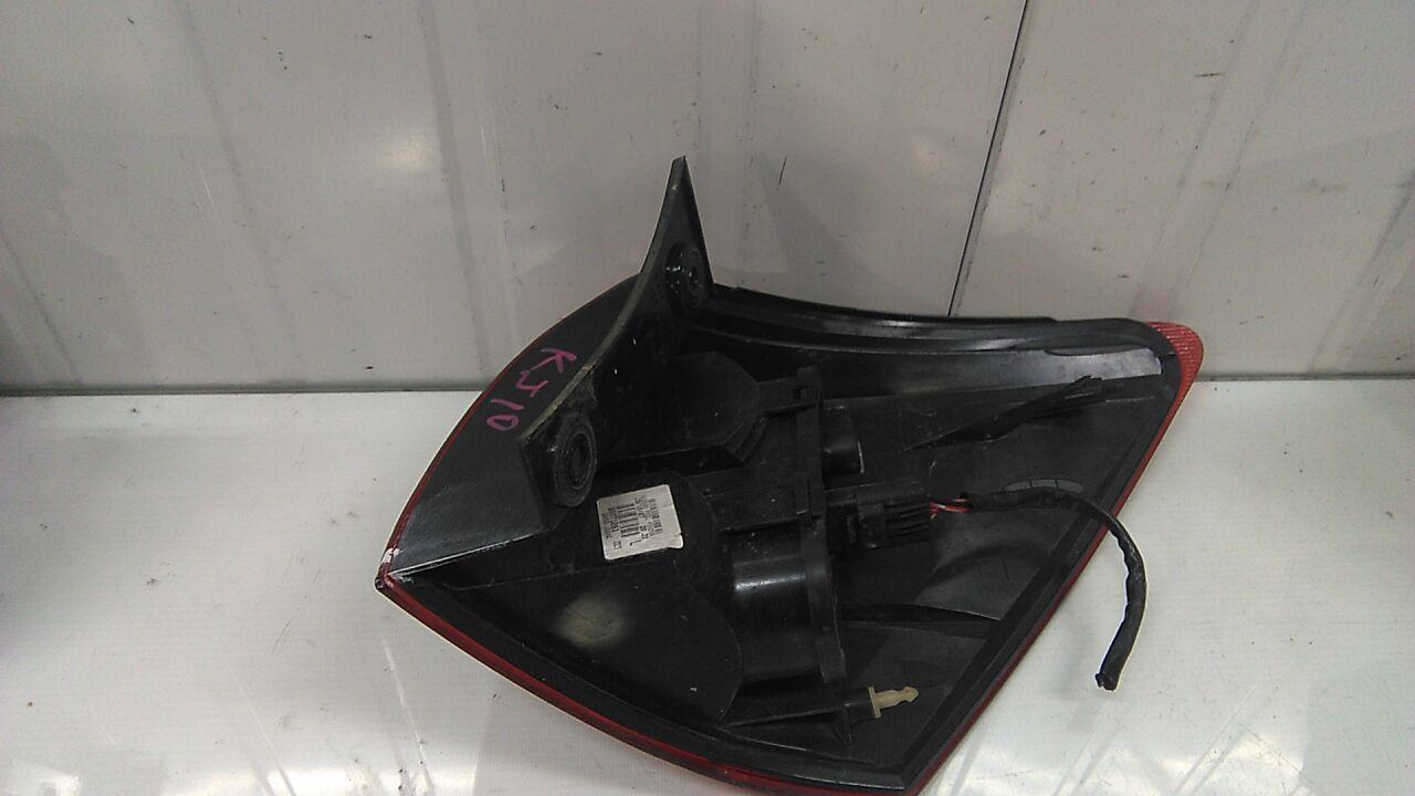 Стоп-сигнал левый задний NISSAN DUALIS J10 MR20DE 05090 2 ракурс