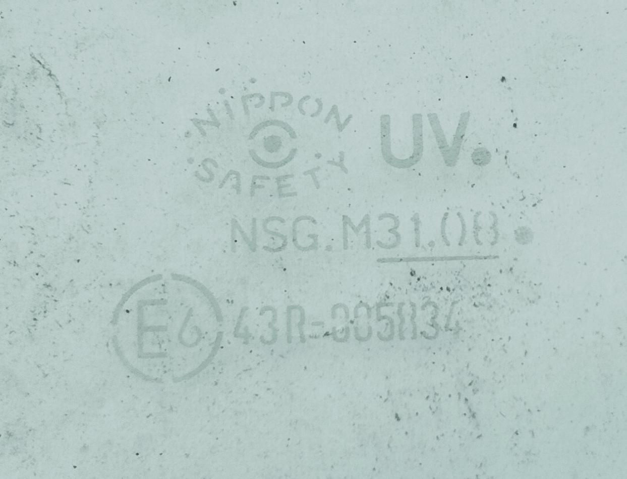 Стекло двери правое переднее NISSAN DAYZ ROOX B21A 2 ракурс