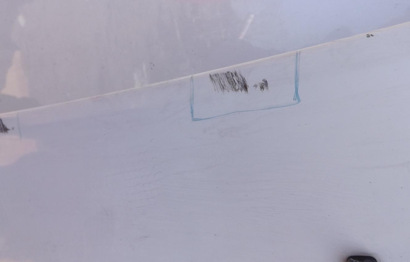 Капот MITSUBISHI GALANT E35A MB637182 2 ракурс