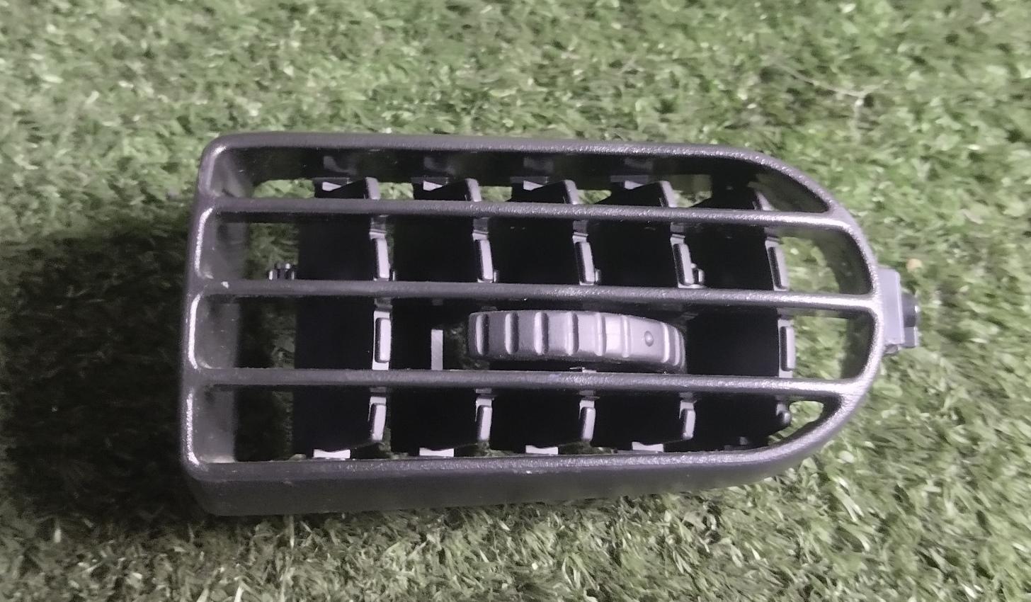 Дуйки правые MITSUBISHI I-MIEV HA3W 8030A029HA 1 ракурс