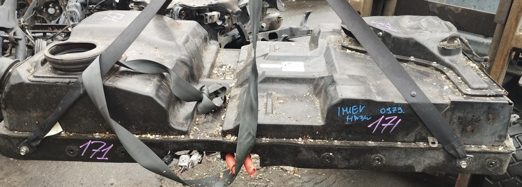 Батарея гибридной установки MITSUBISHI I-MIEV HA3W Y4F1 2 ракурс