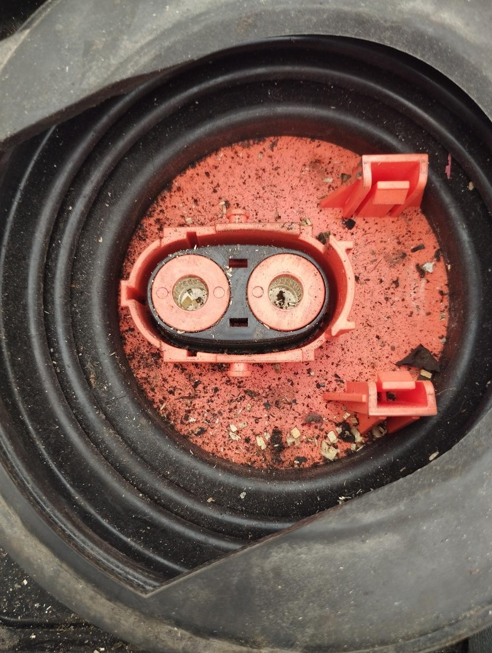 Аккумулятор MITSUBISHI I-MIEV HA3W Y4F1 5 ракурс Аккумулятор MITSUBISHI I-MIEV HA3W Y4F1 5 ракурс