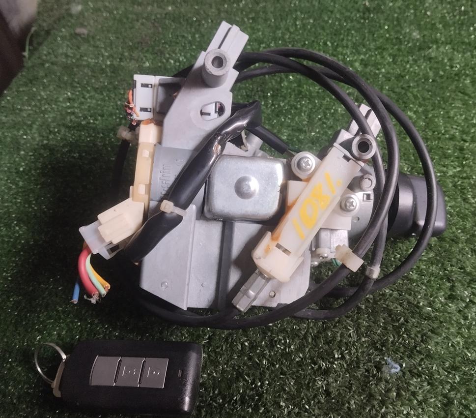 Замок зажигания MITSUBISHI I-MIEV HA3W 6370B103 2 ракурс