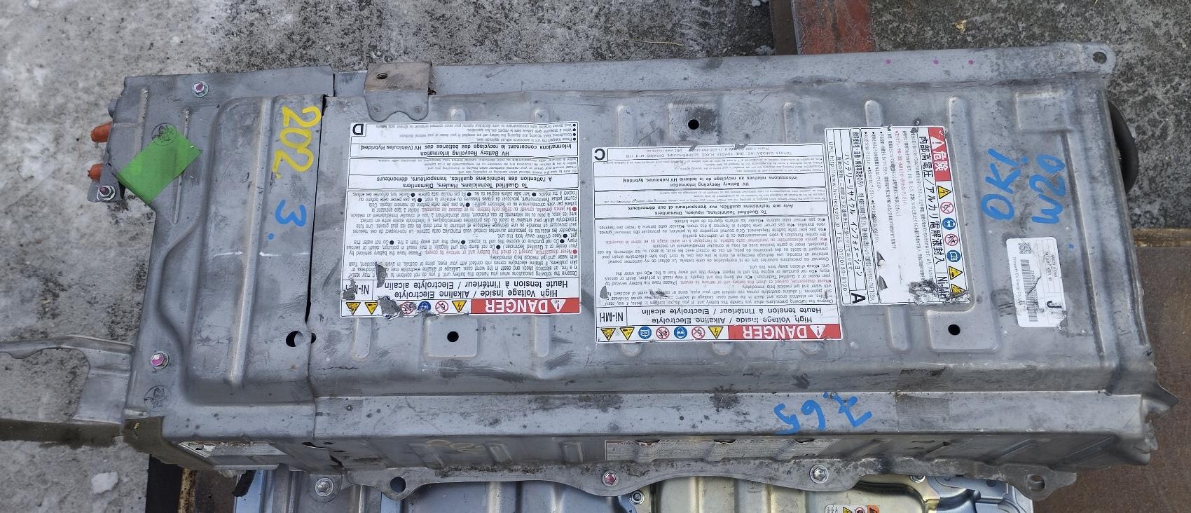 Батарея гибридной установки  TOYOTA PRIUS NHW20 1NZ-FXE ,G9520-47060 1 ракурс