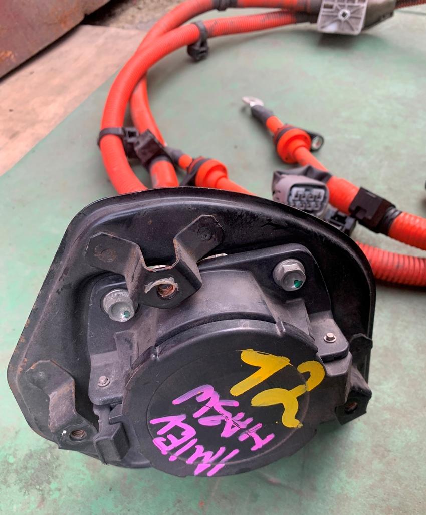 Зарядное гнездо MITSUBISHI I-MIEV HA3W Y4F1 9499F052 3 ракурс