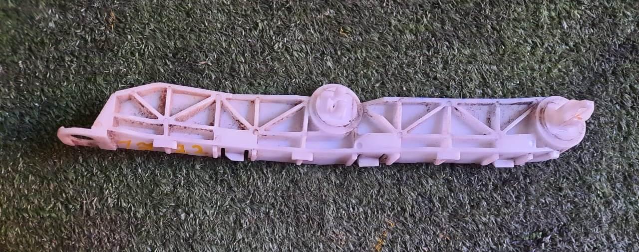 Крепление бампера левое заднее MITSUBISHI I-MIEV HA3W 6410A131 2 ракурс