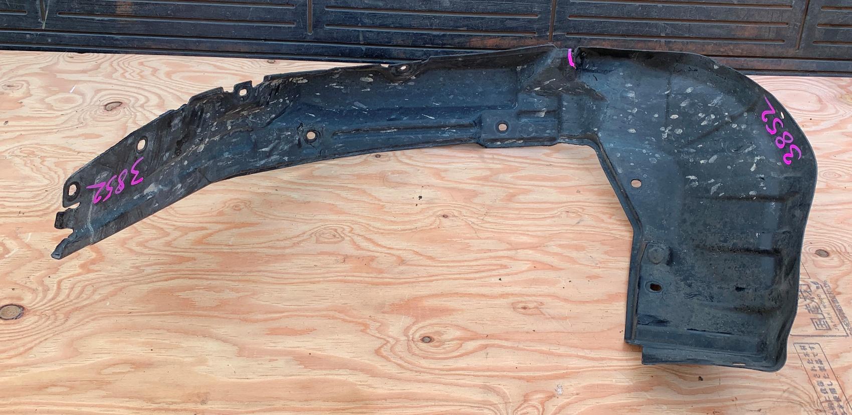 Подкрылок правый передний MITSUBISHI I-MIEV HA3W 5370A982 1 ракурс Подкрылок правый передний MITSUBISHI I-MIEV HA3W 5370A982 1 ракурс