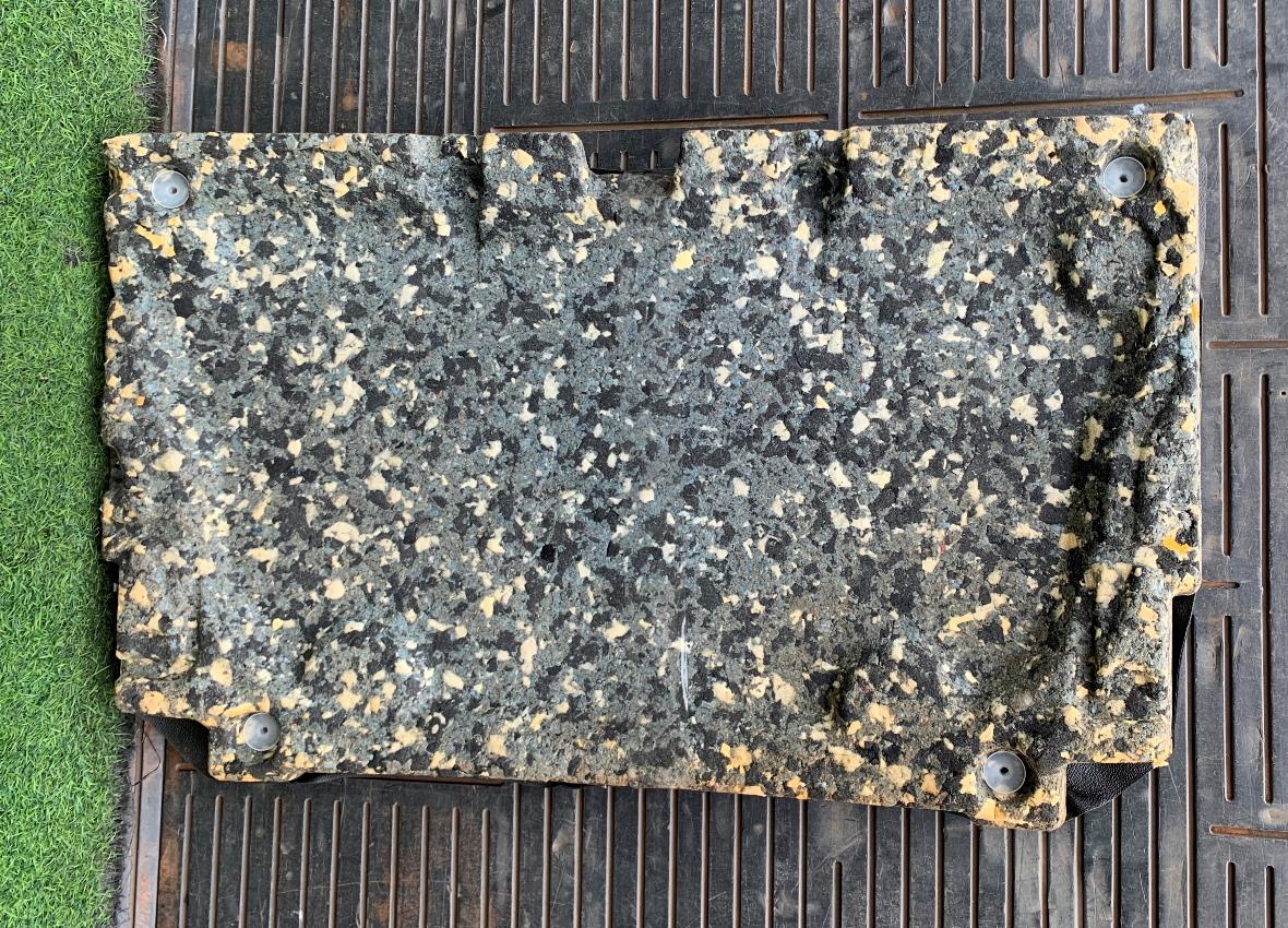 Обшивка багажника задняя MITSUBISHI I-MIEV HA3W 7270A007XB 2 ракурс