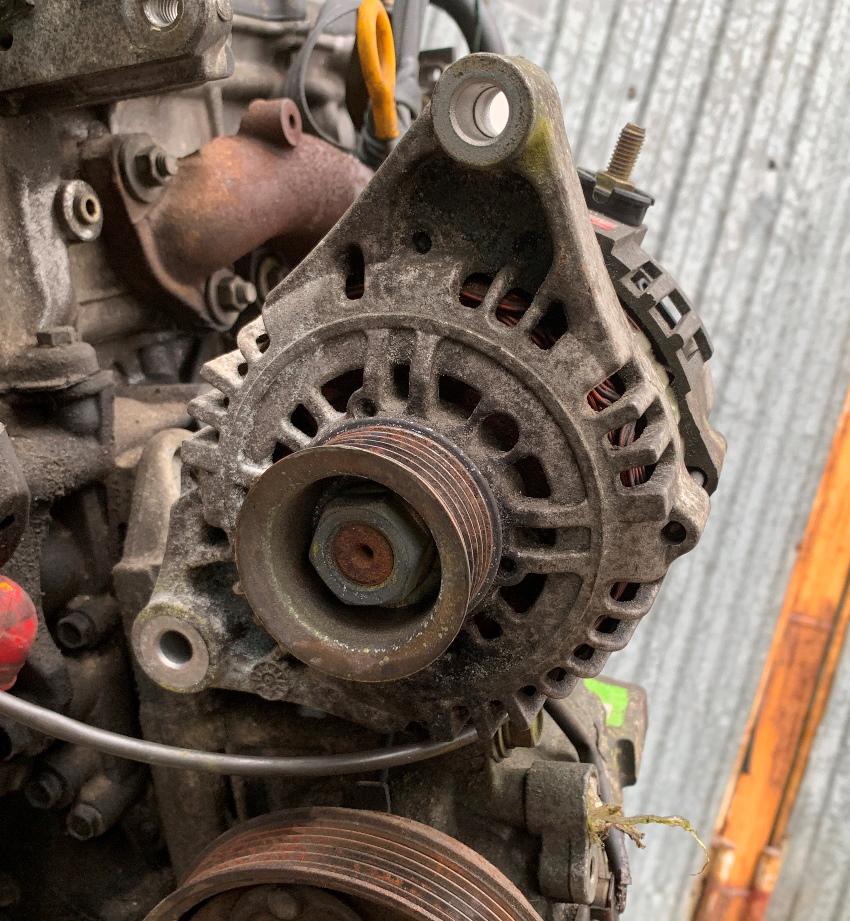 Генератор NISSAN MARCH K11 CG10 23100-AN000 1 ракурс